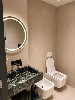 Bathroom - Di Ariano (Vlore)