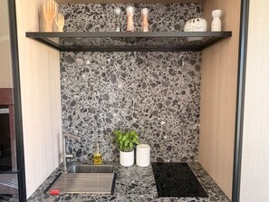 Hair dryer, towels, toilet paper - Vrbo Property (Le Palais)