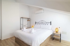 1 Schlafzimmer, Schreibtisch, Bügeleisen/Bügelbrett, WLAN