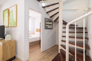 2 Schlafzimmer, Schreibtisch, Bügeleisen/Bügelbrett, WLAN