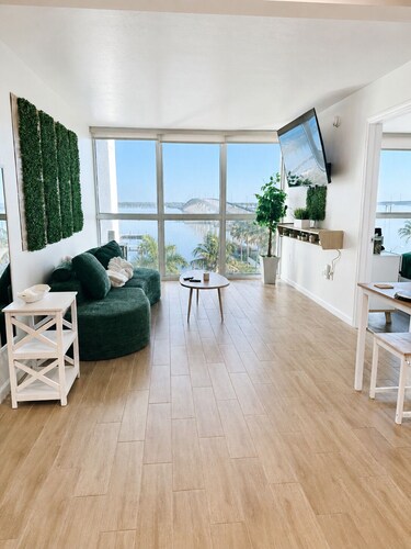 Waterfront Retreat in Downtown Fort Myers