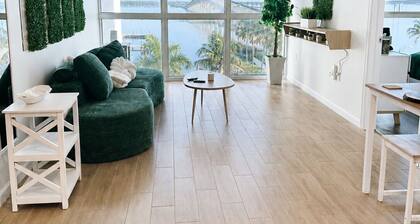 Waterfront Retreat in Downtown Fort Myers