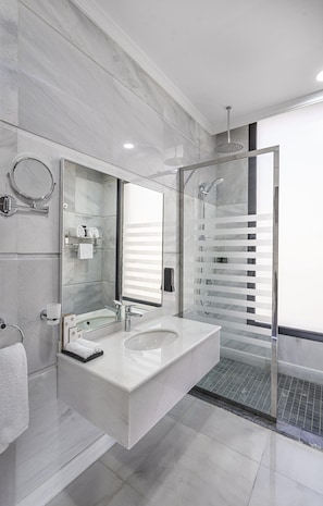 House | Bathroom