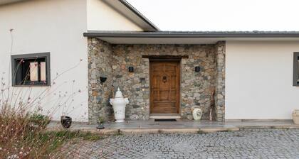 Room "Chambre 3" with Mountain View, Shared Pool and Wi-Fi
