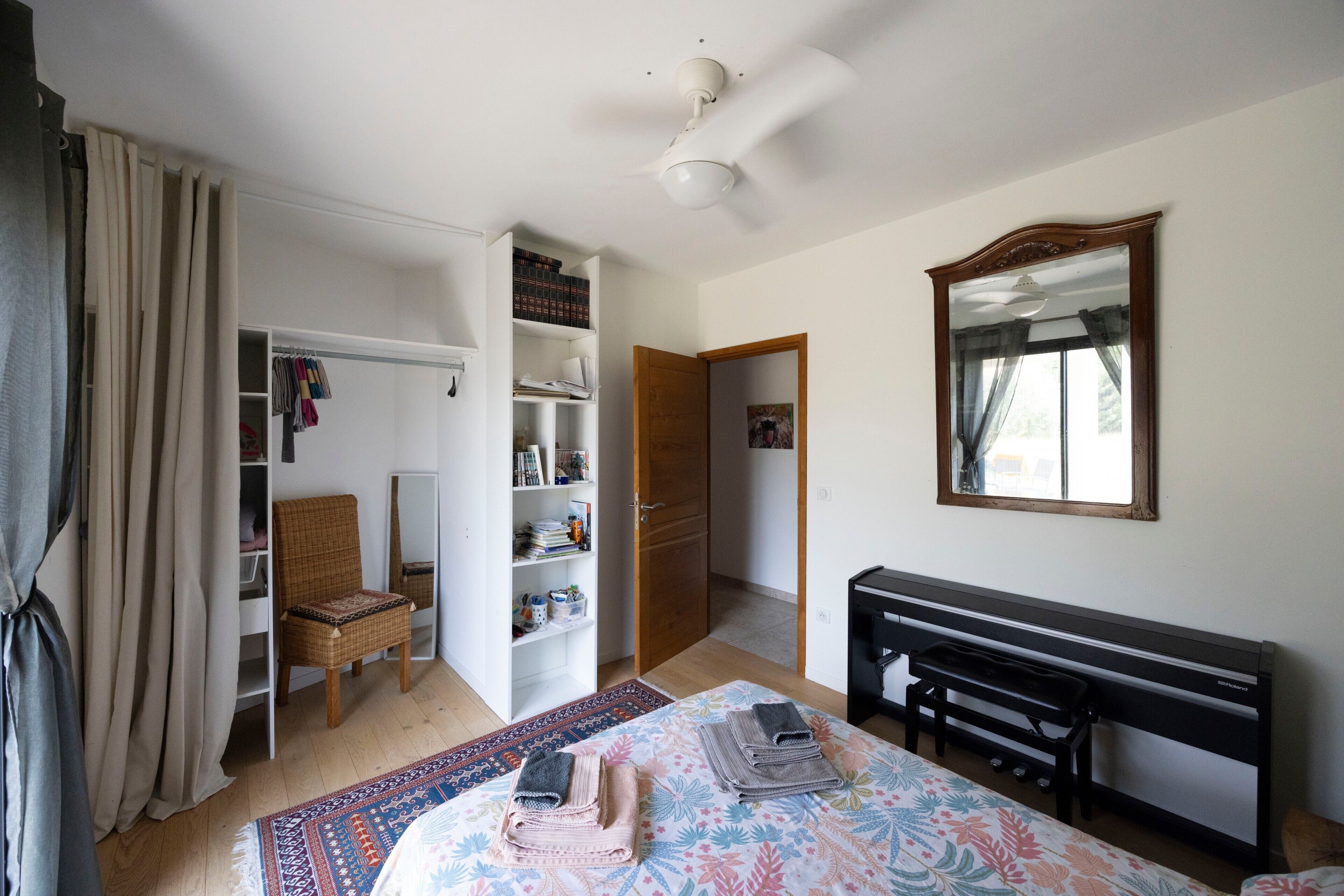 1 bedroom, WiFi, bed sheets
