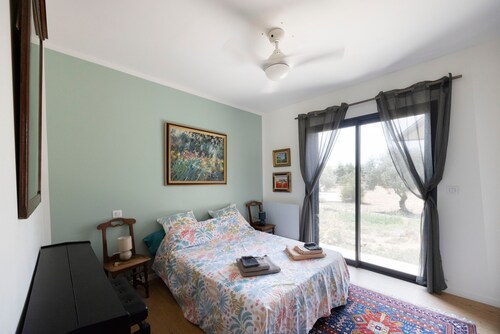 Chambre « Chambre 3 » avec vue montagne, piscine partagée et Wi-Fi