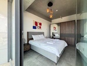Schreibtisch, Bügeleisen/Bügelbrett, kostenloses WLAN, Bettwäsche