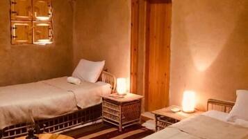 Luxury Double Room, Balcony, Courtyard View | Blackout drapes, soundproofing, iron/ironing board (on request)