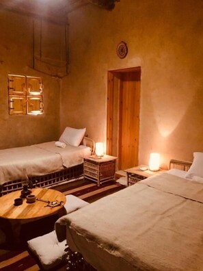 Luxury Double Room, Balcony, Courtyard View | Langsir/tirai gelap terus, kalis bunyi, seterika/papan seterika 