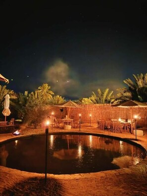 2 piscinas al aire libre