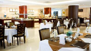 House | Dining
