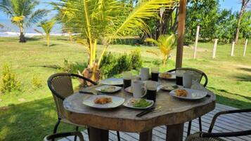 Outdoor dining