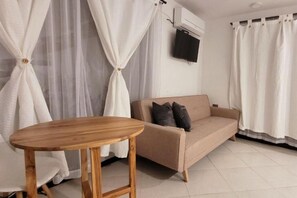 Living area - House on the Beach, Oceanfront, Suite-Style House (Colombia)