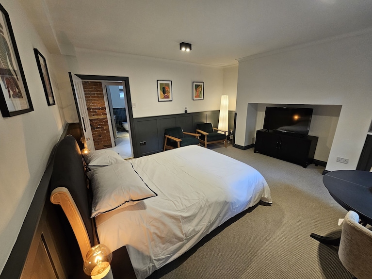 Derngate Basement Apartment - ノーザンプトン