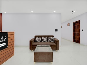 House | Reception - Suite Budha Tower (Noida)