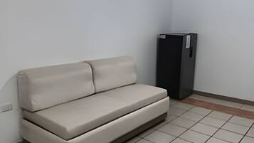 Basic Apartment | Living area