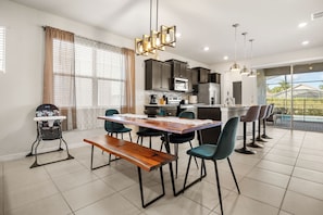 Family House, Patio, Courtyard View | Private kitchen - 4039-Lana (Davenport)