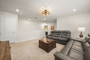 Family House, Patio, Courtyard View | Interior - 4039-Lana (Davenport)