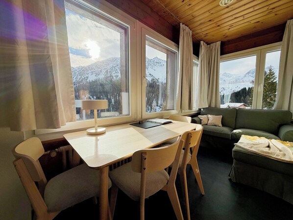 Dining - Miraflor Sonja by Arosa Holiday Appartement/Fewo, Dusche und Bad, WC, 2-Bettwohn by Interhome (Arosa)