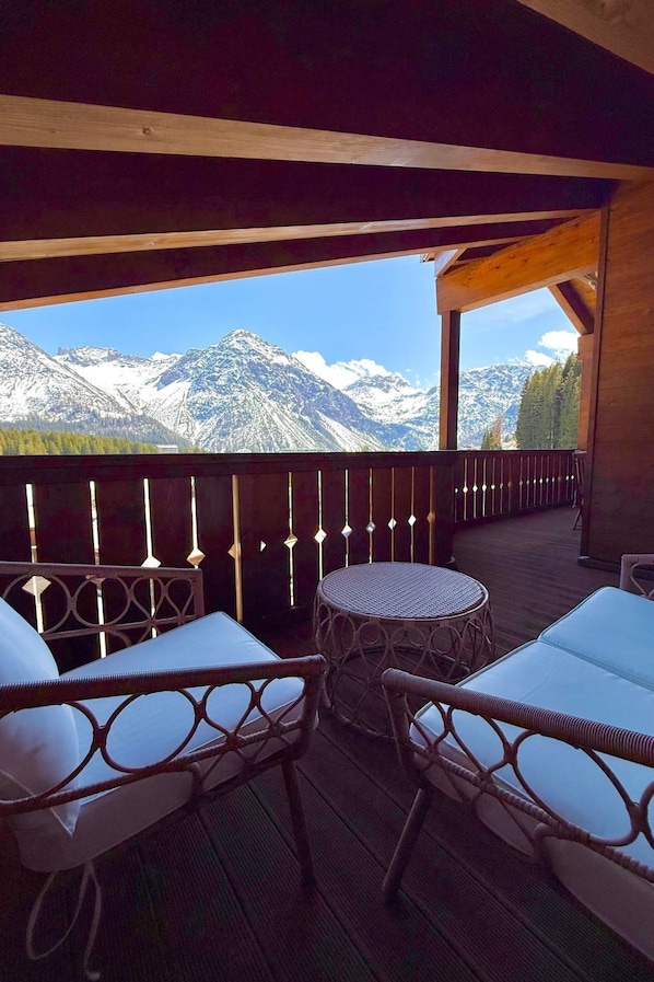 Property grounds - Furkasunna by Arosa Holiday Appartement/Fewo, Dusche oder Bad, WC, 7-Bettwohnung by Interhome (Arosa)
