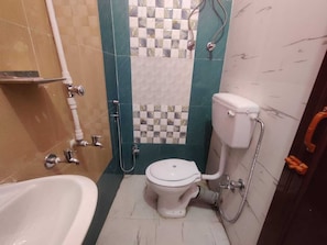 House | Bathroom - Hotel O Adamas University Barasat (Barasat)