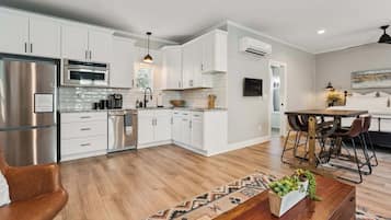 Studio, 1 très grand lit et 1 canapé-lit, vue ville (Loft Haven) | Cuisine privée