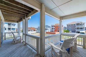 Property grounds - NH3310: Chasing the Sun (Nags Head)