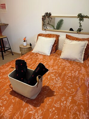 Room - Vrbo Property (Dijon)