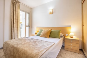 Iron/ironing board, WiFi, bed sheets - Home2Book Sunny Terrace Apt, el Rincón de ManFe (Candelaria)