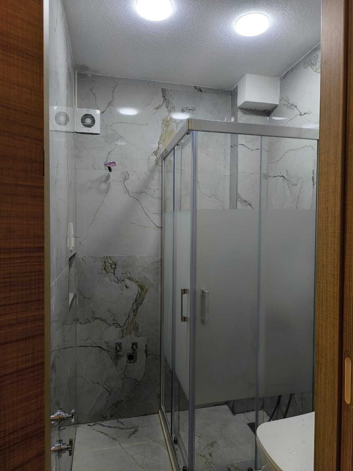 Chambre Luxe, plusieurs lits, balcon, vue jardin | Salle de bain