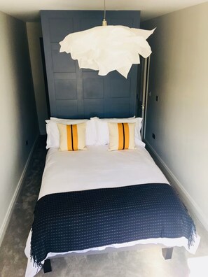 Deluxe Double Room | Free WiFi - St Helen's Street Town House (Galway)