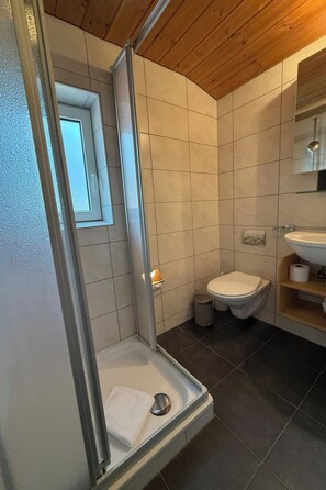 Bathroom / Wellness - Schwarzsee 3 by Arosa Holiday Appartement/Fewo,   Schwarzsee 3 by Interhome (Arosa)