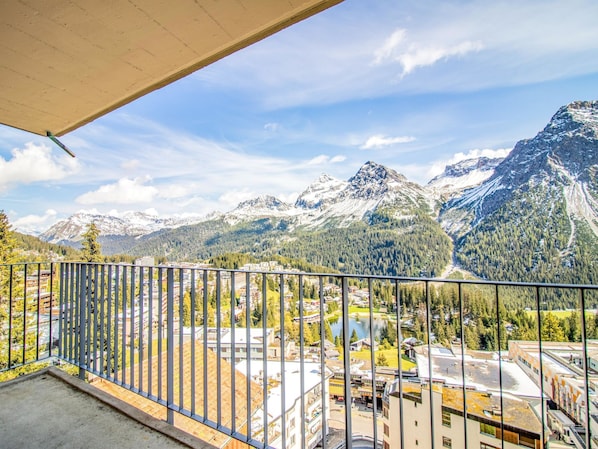 Property grounds - Casa Linda 8 by Arosa Holiday Appartement/Fewo,  , 7-Bettwohnung Linda 8 by Interhome (Arosa)