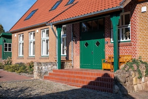 Exterior - Historic Old School | Dog-Friendly Vacation Rental Wacholderheide (Wriedel)