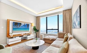 Living area - Breathtaking 1BR Palm Tower Nakheel Mall& Sea View (Dubai)