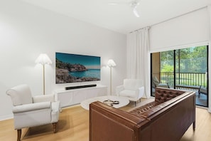 Apartment, Mehrere Betten, Gartenblick (Neverland Hideaway) | Wohnbereich