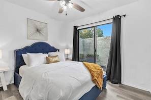 Room - The Sweet Little White One by Crafty Casitas (Oklahoma City)