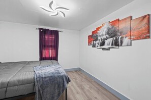 Interior - Spacious 5BR/2BA Pet-Friendly Buffalo Home – Sleeps 10, Minutes from Downtown (Buffalo)