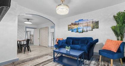 Spacious 5BR/2BA Pet-Friendly Buffalo Home – Sleeps 10, Minutes from Downtown