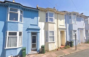 Exterior - 2BDR Brighton Retreat with Courtyard Garden (Brighton and Hove)