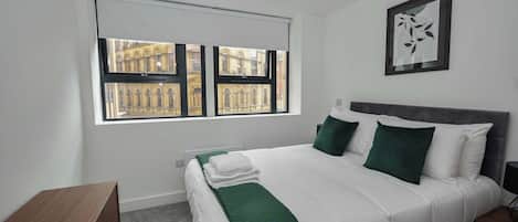 1 bedroom, desk, iron/ironing board, WiFi