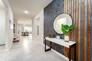 Family House, Patio, Courtyard View | Interior - 4305-Lana (Davenport)