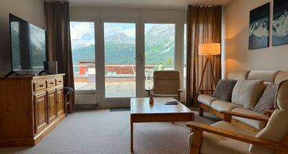 Galerie Obersee 5A by Arosa Holiday Appartement/Fewo, Bad, WC, 4-Bettwohnung by Interhome