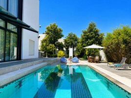 Una piscina techada