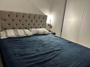 Bügeleisen/Bügelbrett, Bettwäsche