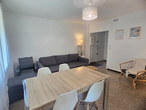 Interior - Apartment in Fréjus near the beach with balcony (Fréjus)