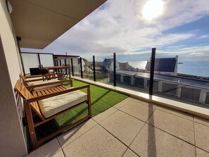Outdoor dining - Vrbo Property (Porspoder)
