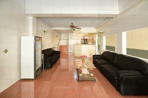 Maison | Hall