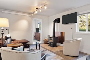 TV - Outpost: Tensleep A8 - Renovated (Teton Village)