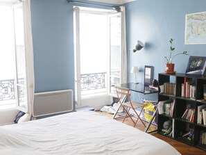 Room - Very Nice Apartment 5 Minutes From Montmartre (Paris)